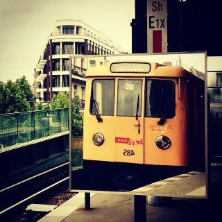 #Berlin #Subway #ubahn #prenzlauerberg #mirror #pberg