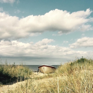 #Ostsee #see #meer #strand #sea #ocean #usedom #balticsea #bansin #ig_europe #igersgermany #diewocheaufinstagram #huntgram #huntgramgermany #outofthephone #nothingisordinary #mobilemag #iphoneonly #sky #dune #sand #strand #beach #dünen #rsa_nature #nature #photooftheday #clouds #boat #travel  #travelgram