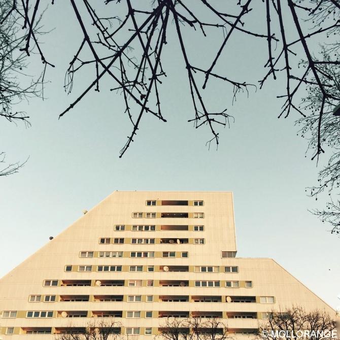 #Berlin #ig_berlincity #visit_berlin #architecture #urbanphotography #urban #building #artofvisuals #urbanexploring #urban #urbanandstreet #mindtheminimal #outofthephone #ig_germany #ig_europe #buildings #lookingup #facade #worldfacades