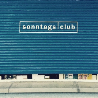 #basicgermanwords sonntags=on sundays #berlin #prenzlauerberg #visit_berlin #berlinstagram #instaberlin #blue #ig_berlincity #mindtheminimal #urban #urbanandstreet #urbanexploring #urbanphotography #diewocheaufinstagram #outofthephone #minimalism #huntgram