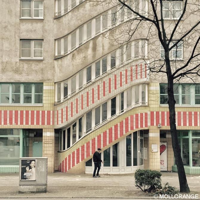 #Berlin #ig_berlincity #instaberlin #visit_berlin #architecture #architectureandpeople #artofvisuals #outofthephone #facade #facades #worldfacades #instaberlin #berlinstagram #urbanandstreet #urban #urbanphotography #urbanexploring #diewocheaufinstagram