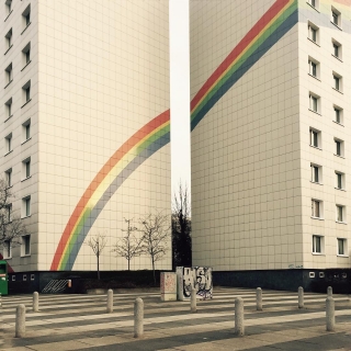 #berlin #berlinclicheshots #ig_berlincity #diestadtberlin #visit_berlin #instaberlin #berlinstagram #plattenbau #diewocheaufinstagram #architecture #facades #facade #worldfacades #building #buildings #outofthephone #ig_germany #ig_europe